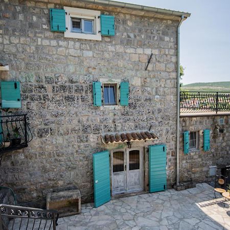 Villa Toscana With A Pool Тиват Экстерьер фото